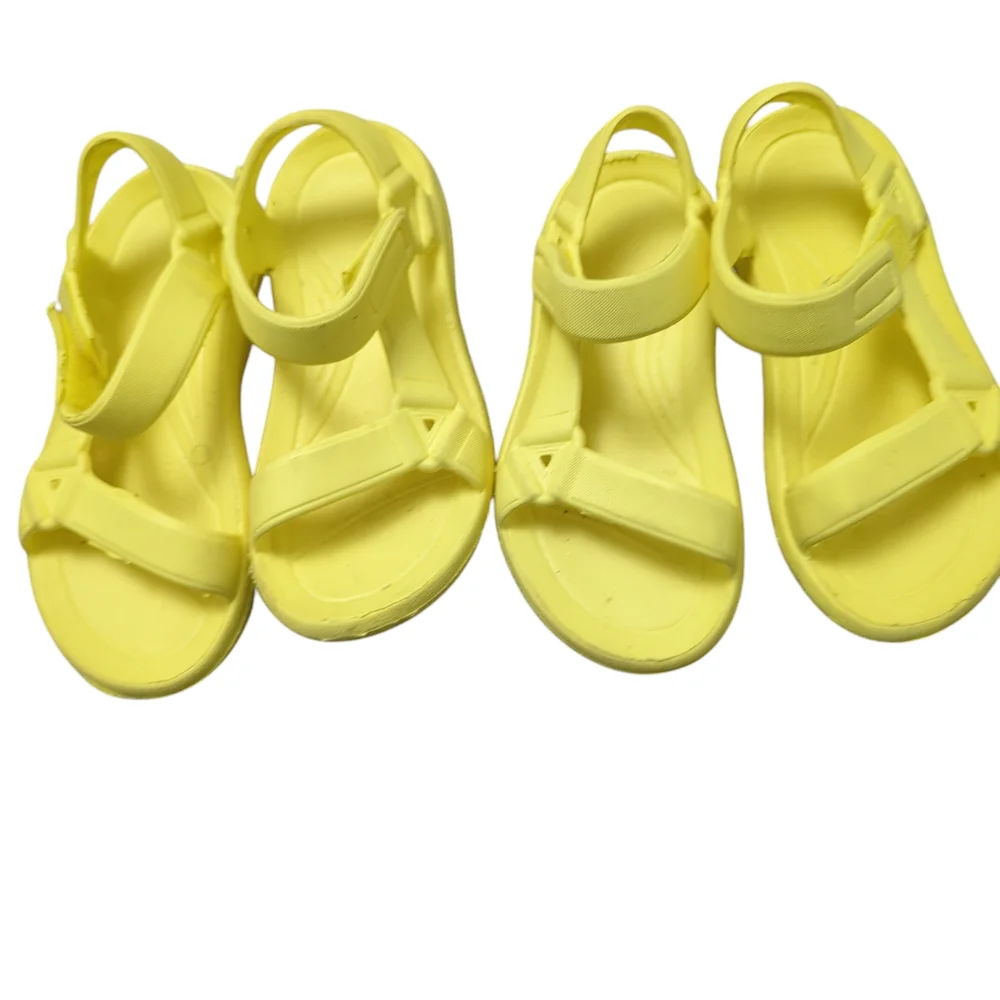4 pair Twins Kids Yellow and Pink scandals (size 9 and 10)